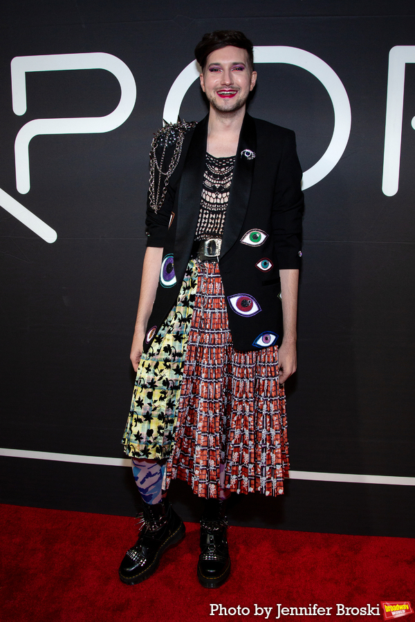 Photos: Stars Walk the Red Carpet to Celebrate KPOP Opening Night Image