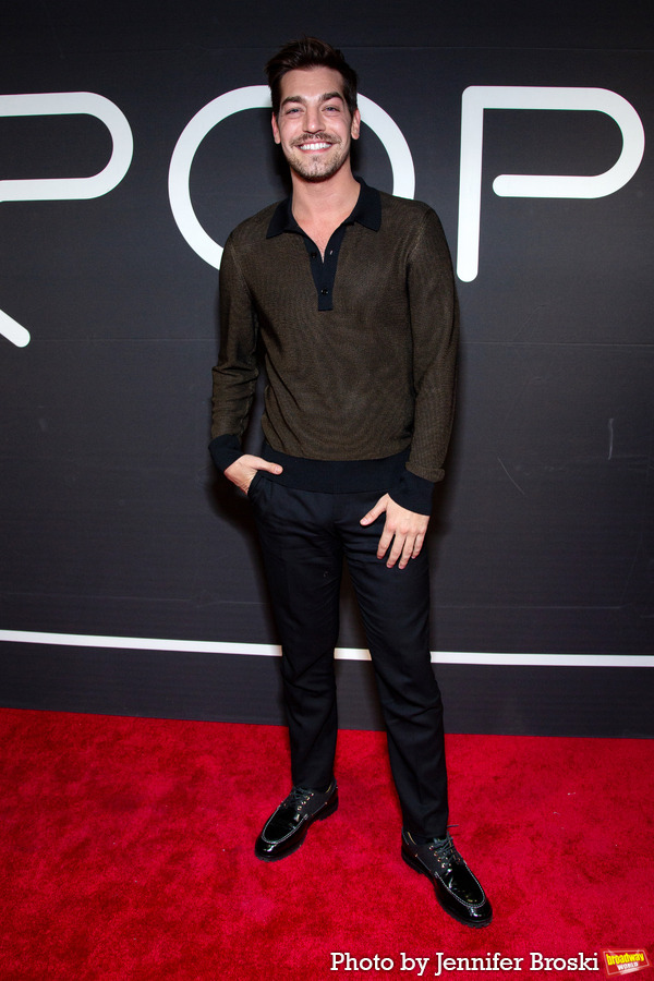 Photos: Stars Walk the Red Carpet to Celebrate KPOP Opening Night Image