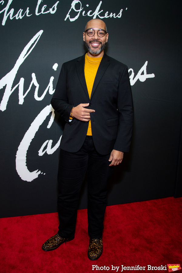 Photos: On the Red Carpet at Opening Night of A CHRISTMAS CAROL Image