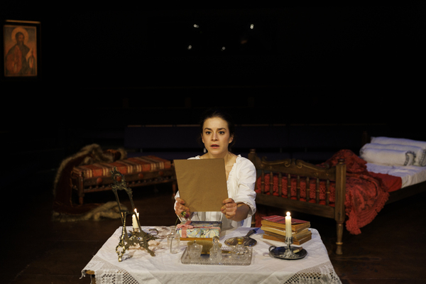 Photos: First Look at THE ARMS AND THE MAN at Orange Tree Theatre Image