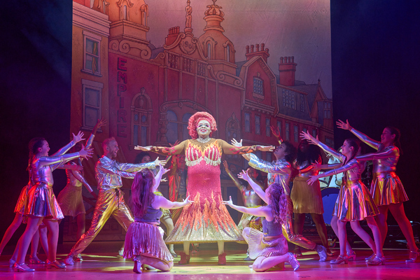 Photos: First Look at MOTHER GOOSE at Hackney Empire Image