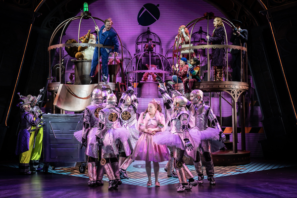 Photos: First Look at CHARLIE AND THE CHOCOLATE FACTORY – THE MUSICAL at Leeds Playhouse 