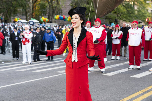 Photos: Broadway Comes to the Macy's Thanksgiving Day Parade Image