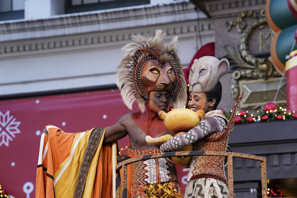 Photos: Broadway Comes to the Macy's Thanksgiving Day Parade Image