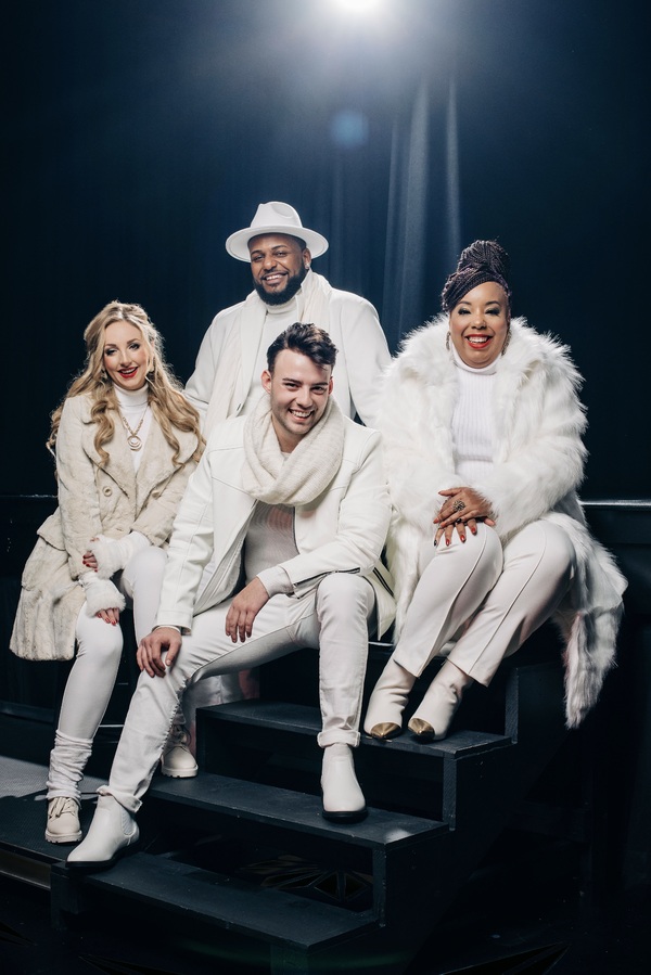 Photos: First Look at ILLUMINATION at Prima Theatre Image