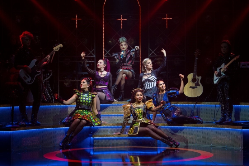 Review: SIX THE MUSICAL at Crown Theatre Image