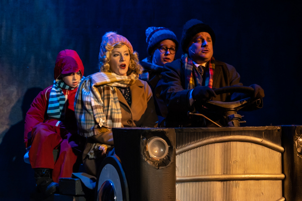 Photos: Inside MVAC & MTVarts' A CHRISTMAS STORY Image