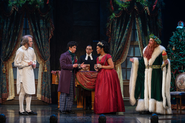 Photos: First Look at A CHRISTMAS CAROL at Milwaukee Repertory Theater Image