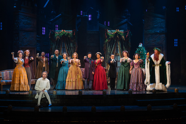 Photos: First Look at A CHRISTMAS CAROL at Milwaukee Repertory Theater Image