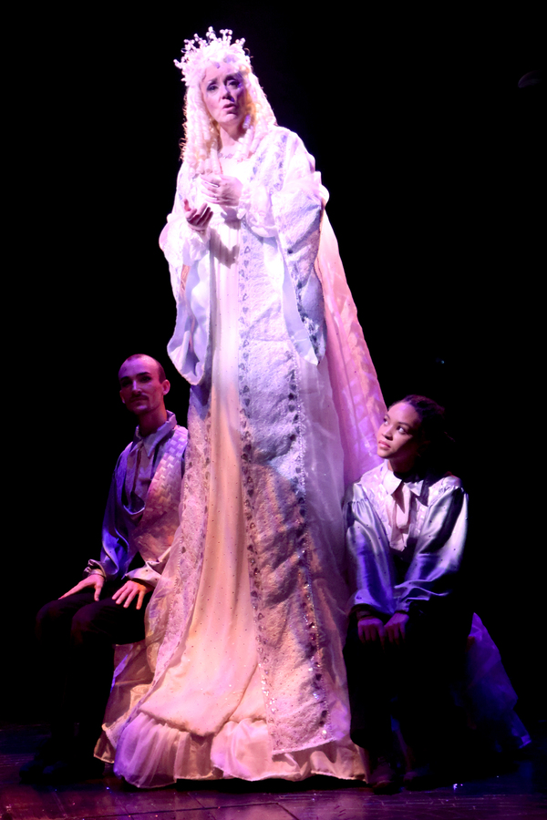 Photos: Get a First Look at A CHRISTMAS CAROL at North Shore Music Theatre Image
