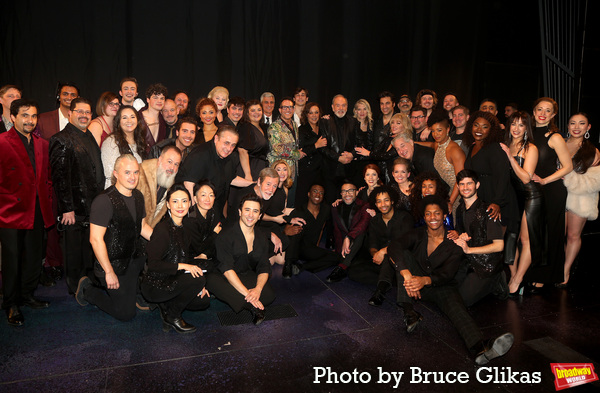 Neil Diamond poses with The Company of 