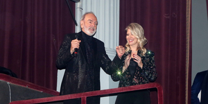Video: Neil Diamond Performs 'Sweet Caroline' at Opening Night of A BEAUTIFUL NOISE Video