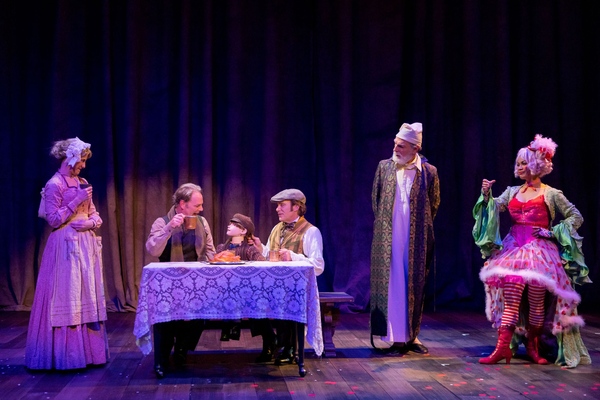 Photos: First Look at Ensemble Theatre Company's A CHRISTMAS CAROL Image