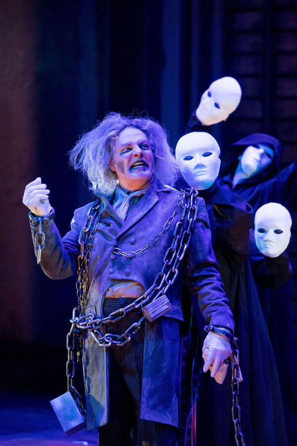 Photos: First Look at Ensemble Theatre Company's A CHRISTMAS CAROL Image