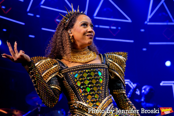 Photos: SIX On Broadway's Newest Queens Take Their First Bows! Image