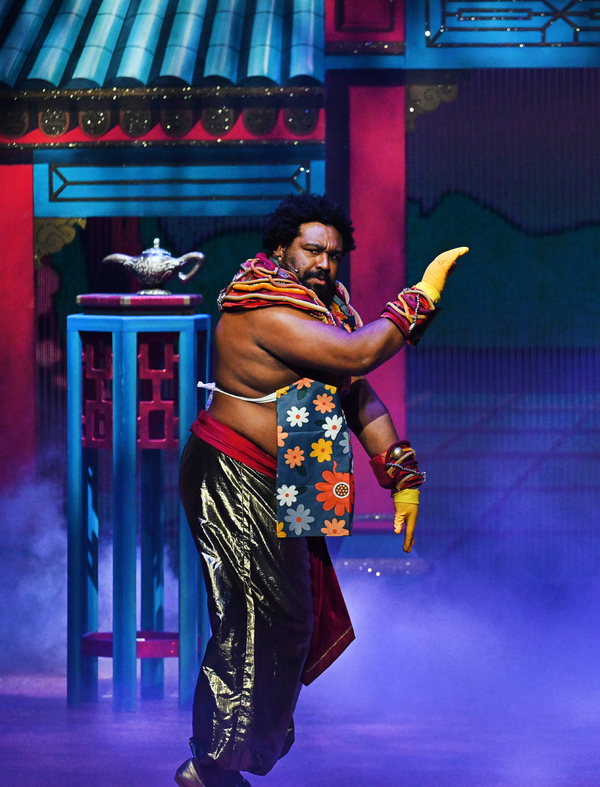 Photos & Video: First Look at ALADDIN Panto at Wolverhampton Grand Theatre Image