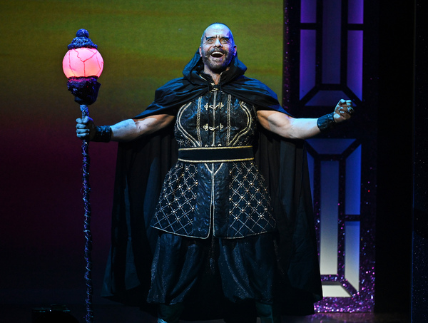 Photos & Video: First Look at ALADDIN Panto at Wolverhampton Grand Theatre Image