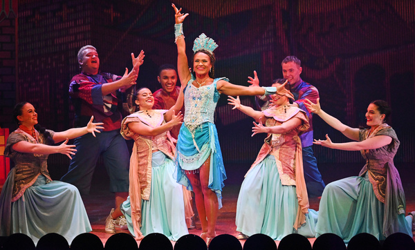Photos & Video: First Look at ALADDIN Panto at Wolverhampton Grand Theatre Image