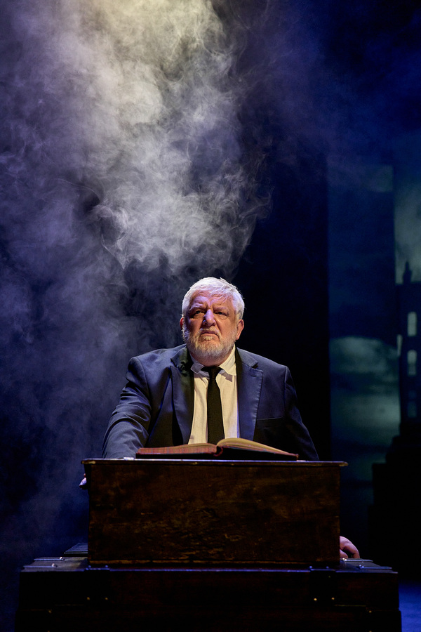Photos: First Look at Simon Russell Beale and More in A CHRISTMAS CAROL at the Bridge Theatre Image