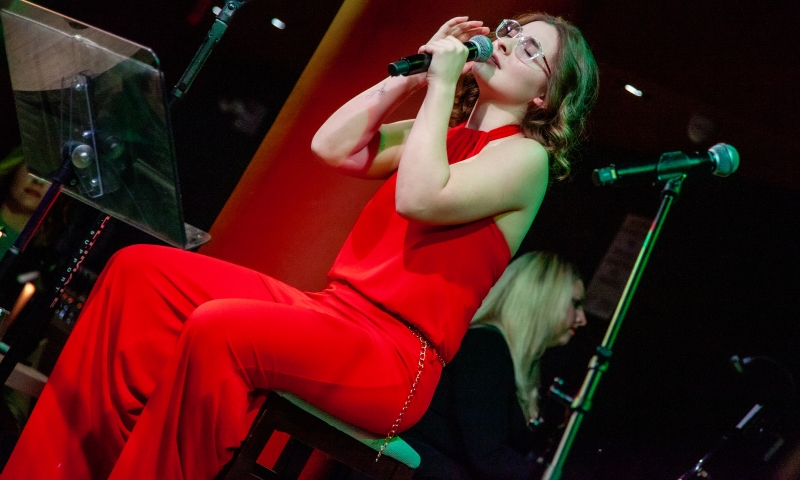 Review: Abigail Brooks Makes NYC Debut With JOYFUL AND TRIUMPHANT at Chelsea Table + Stage 