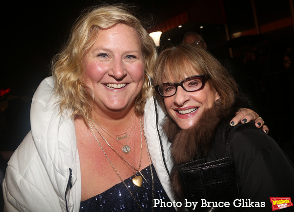 Photos: On the Red Carpet of SOME LIKE IT HOT Opening Night Image