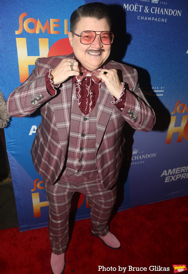 Photos: On the Red Carpet of SOME LIKE IT HOT Opening Night Image