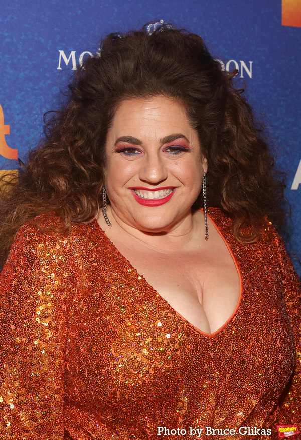 Photos: On the Red Carpet of SOME LIKE IT HOT Opening Night Image