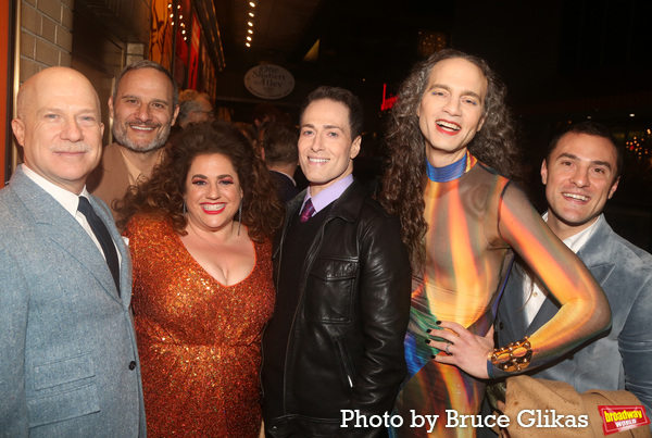 Photos: On the Red Carpet of SOME LIKE IT HOT Opening Night Image