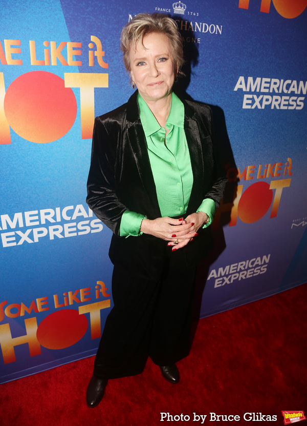 Photos: On the Red Carpet of SOME LIKE IT HOT Opening Night Image