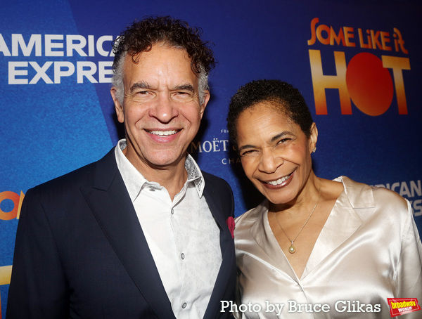 Photos: On the Red Carpet of SOME LIKE IT HOT Opening Night Image