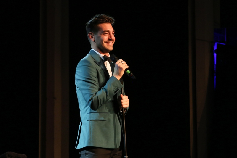 Review: MATT ROGERS: HAVE YOU HEARD OF CHRISTMAS? at Varsity Theater Image