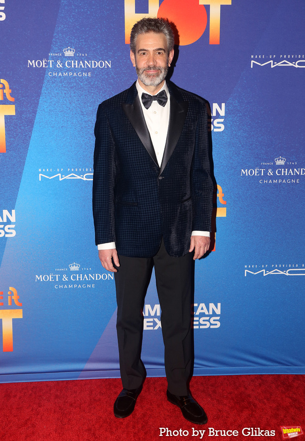 Photos: SOME LIKE IT HOT Cast Strikes a Pose on Opening Night Image