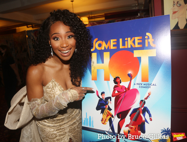 Photos: SOME LIKE IT HOT Cast Strikes a Pose on Opening Night Image