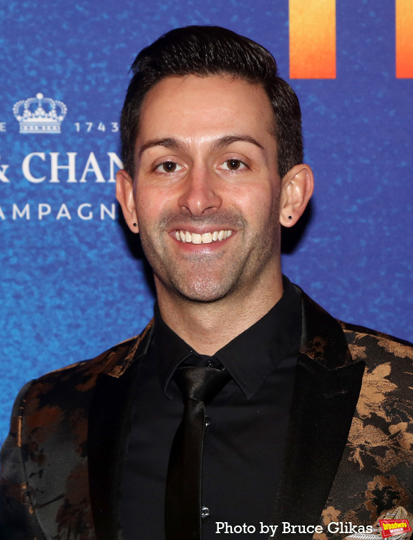 Photos: SOME LIKE IT HOT Cast Strikes a Pose on Opening Night Image