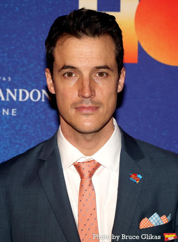 Photos: SOME LIKE IT HOT Cast Strikes a Pose on Opening Night Image