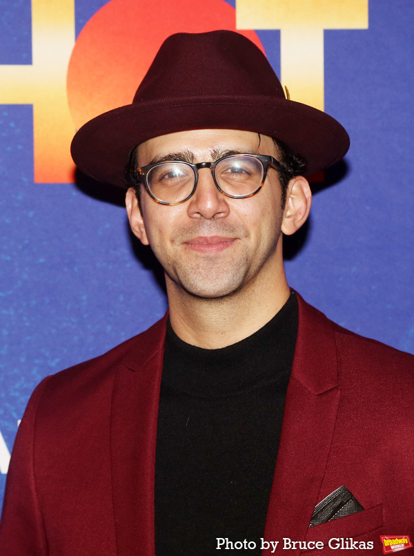Photos: SOME LIKE IT HOT Cast Strikes a Pose on Opening Night Image