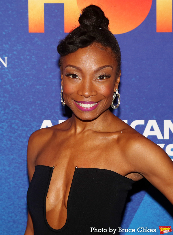 Photos: SOME LIKE IT HOT Cast Strikes a Pose on Opening Night Image