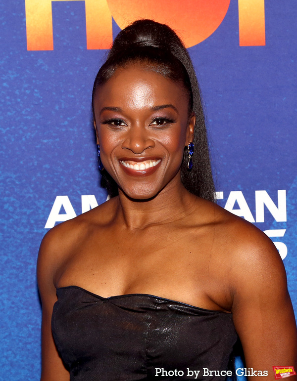 Photos: SOME LIKE IT HOT Cast Strikes a Pose on Opening Night Image