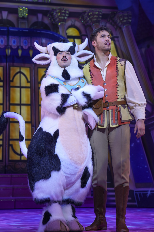 Photos: First Look at JACK AND THE BEANSTALK at the London Palladium Image