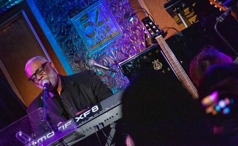 Review: Vanessa Williams Makes THE DIAMOND SERIES At 54 Below Shine Bright As The Biggest Star In The Sky Image