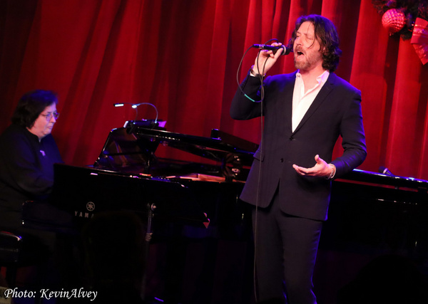 Photos: James Barbour Celebrates The Season At Birdland Image
