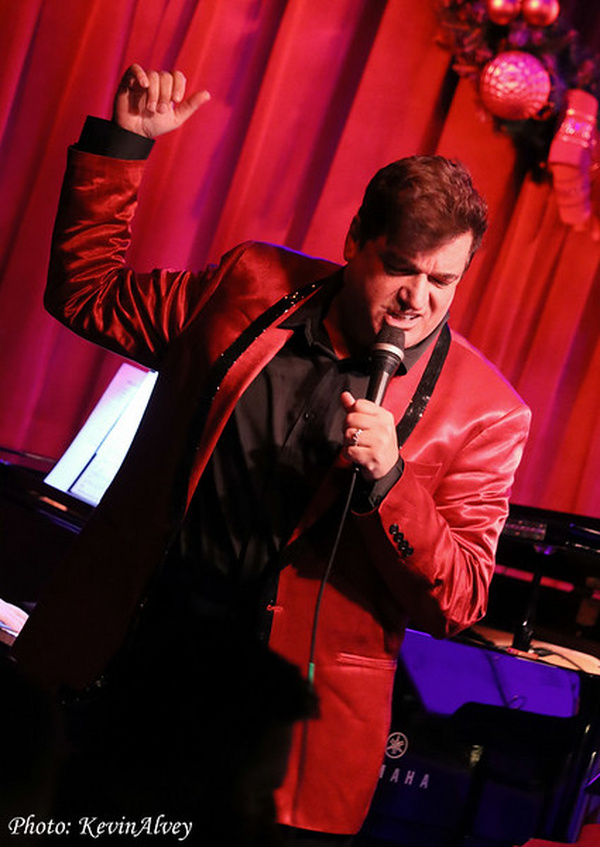Photos: James Barbour Celebrates The Season At Birdland Image