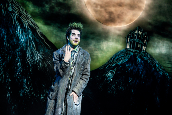 Exclusive: First Look at Justin Collette and the Cast of BEETLEJUICE on Tour Image