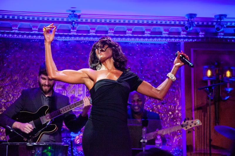 Review: Nicole Henry Brings Warmth And Wonder to 54 Below With WHEN I THINK OF HOME Image