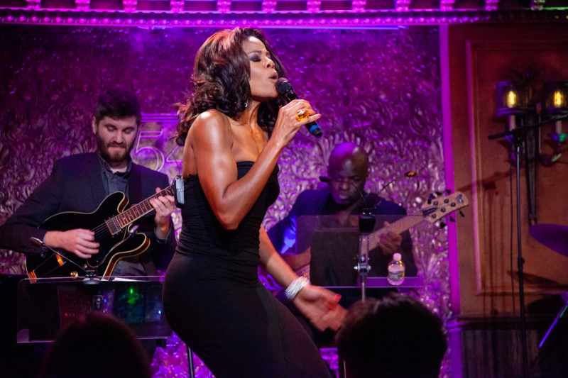 Review: Nicole Henry Brings Warmth And Wonder to 54 Below With WHEN I THINK OF HOME Image