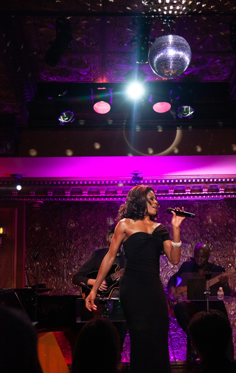 Review: Nicole Henry Brings Warmth And Wonder to 54 Below With WHEN I THINK OF HOME Image