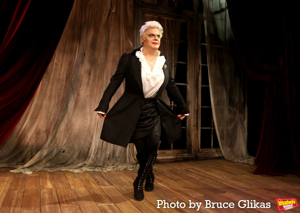 Photos: Inside Opening Night of Eddie Izzard's GREAT EXPECTATIONS Image