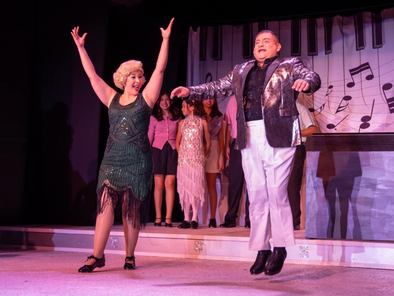 Review: Desert Theatreworks Shows off Singing and Dancing with WHITE CHRISTMAS  Image