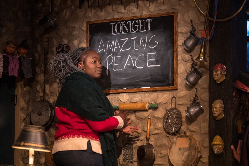 Review: CHRISTMAS AT THE LOCAL at Theatre Latte Da Image