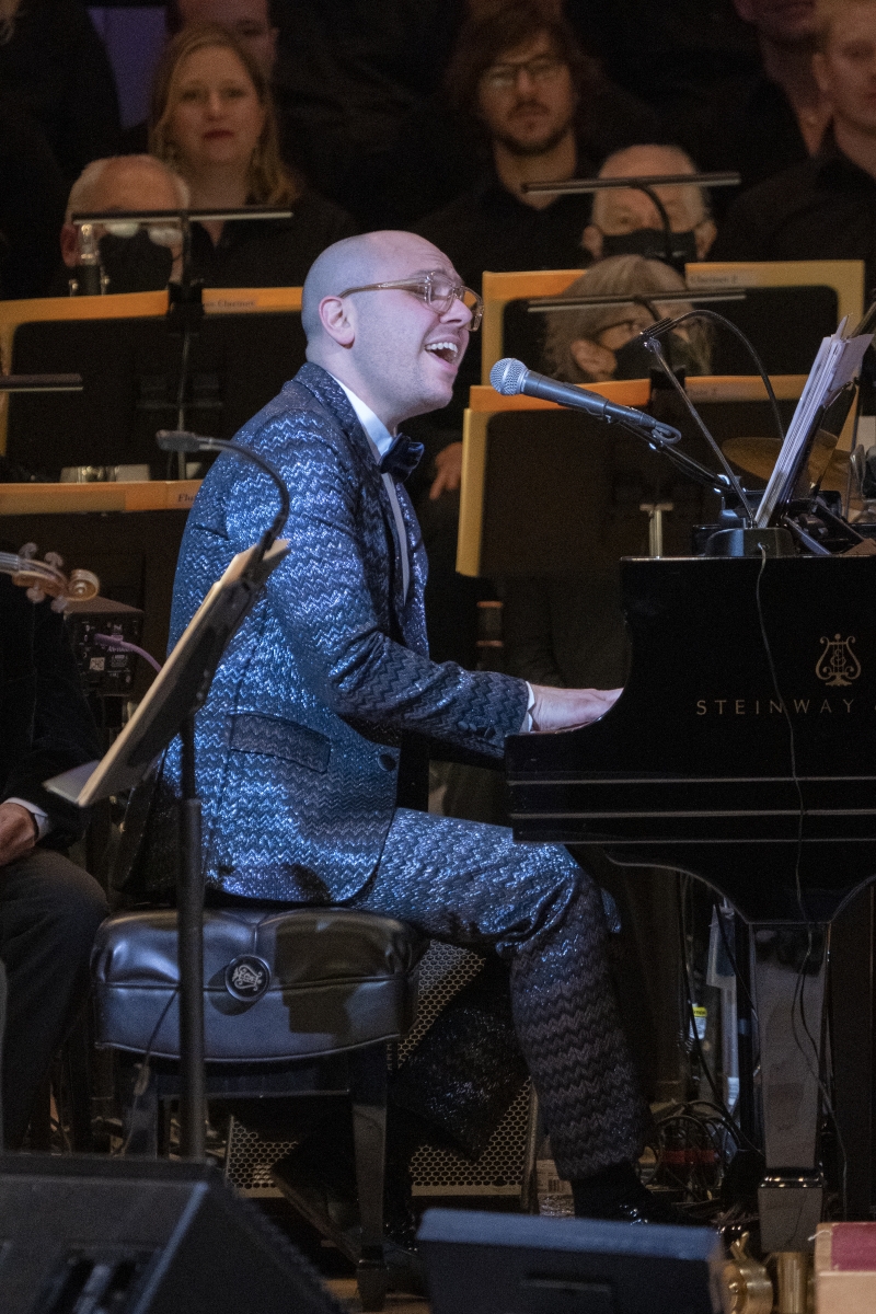 Review: Pop Star Pops To The Pops - Ingrid Michaelson & The New York Pops Pop Some Holiday Cheer With ROCKIN' AROUND THE XMAS TREE at Carnegie Hall Image